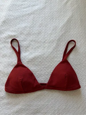 Andie The Gold Coast Bikini Top Ribbed Red Small thumbnail 2