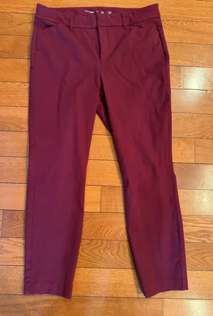Old Navy Burgundy Dress Pants Women’s Size 12 Straight Leg Career Work Slacks thumbnail 1