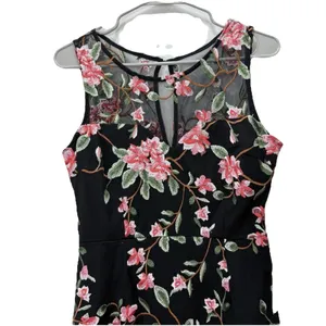 NWT Lulus Headliner Floral Embroidered Sleeveless Midi Dress‎ Size MEDIUM thumbnail 6