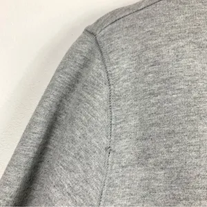 GAP Red & Black Plaid Logo Gray Crewneck Sweatshirt thumbnail 5