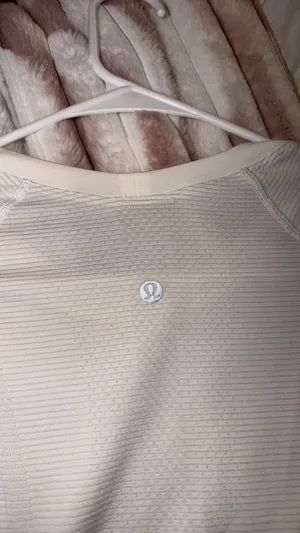 Lululemon Swiftly Long Sleeve Shirt thumbnail 3