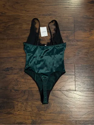 Forever 21 Women’s Emerald Green Satin Bodysuit thumbnail 4