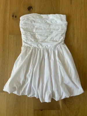 White Strapless Hollister Dress xs thumbnail 1
