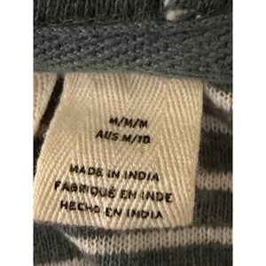 Roxy Women’s Gray & White Stripe Hoodie Pullover Medium V-Neck Kangaroo Pocket thumbnail 13