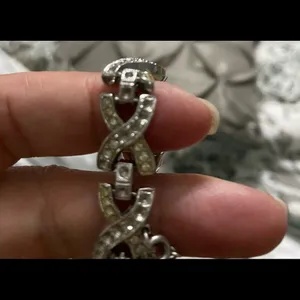Beautiful vintage rhinestone bracelet. thumbnail 2