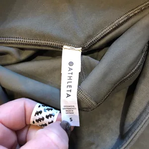 Athleta Garment Dye 7/8 Tight Legging Mountain Olive thumbnail 6