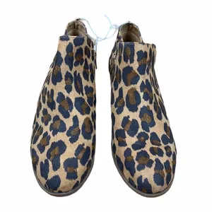 Old Navy NEW Size 8 Faux-Suede Tulip-Cutout Leopard Booties Chic Animal Print thumbnail 2