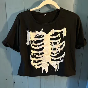Black Skeleton Graphic Crop T-Shirt | Size Medium thumbnail 1