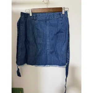 Madewell Denim Wrap Mini Skirt Size 6 Raw Hem Tie Waist thumbnail 3