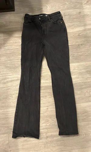 Old Navy Jeans Flare High-Rise Extra thumbnail 1