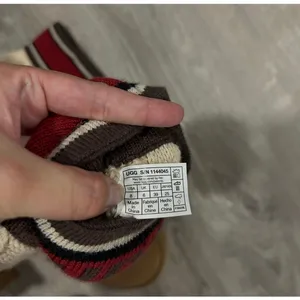UGG Classic Sweater Letter Platform Chestnut Boot Size 8 thumbnail 8