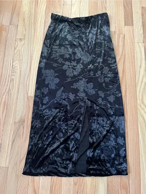 DKNY Black Floral Velvet Burnout Maxi Skirt Large Romantic 90s Holiday Feminine thumbnail 6