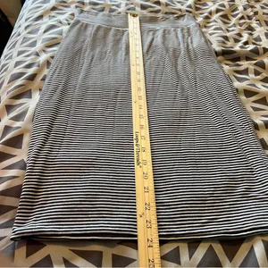 Athleta Black and White Striped‎ Stretch Knit Pencil Skirt Size S thumbnail 10