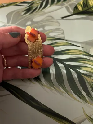 Hooters 🦉Girl Worn Aimee In Bikini with Surfboard 🏄 Pin from Colorado Springs CO thumbnail 3