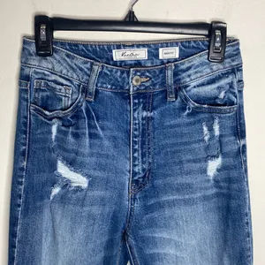 New KanCan Signature Baggy Fit Stretch Distressed Cropped Jeans size 26 thumbnail 4