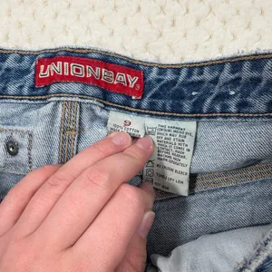 Unionbay Vintage Y2K Denim Low Rise Buckle Back Medium Wash Jean Shorts 9 thumbnail 2