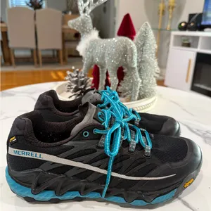 Merrell women’s Black and Teal running Sneakers thumbnail 3