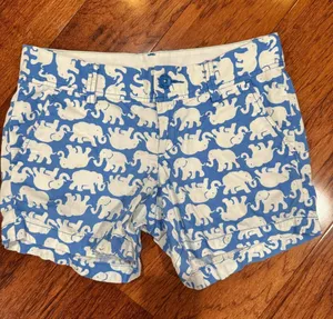 Lilly Pulitzer Tusk In Sun pattern Callahan shorts Size 2 thumbnail 1