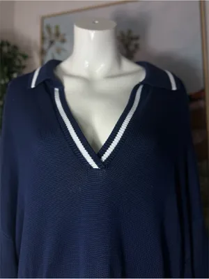 PINK Victoria's Secret Navy Blue V-Neck Collar Cropped Sweater Pullover XXL NWT thumbnail 4