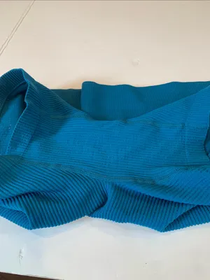 Colsie Women’s Medium Teal Blue Ribbed Athletic Gym Running Workout Bike Shorts thumbnail 5