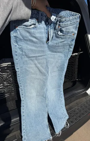 Light wash Jeans. Ankle Length thumbnail 1