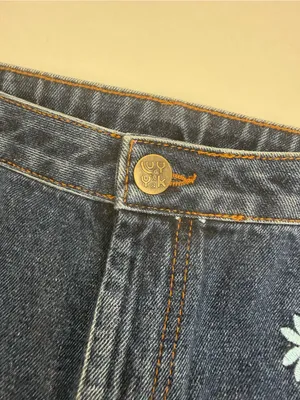 Lucy & Yak Dana Jeans Daisy Mae Embroidery Organic Cotton High Rise 80s Mom thumbnail 12