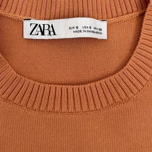 Zara Peach Orange Ribbed Knit Cut Out Crop Top Size Small thumbnail 3