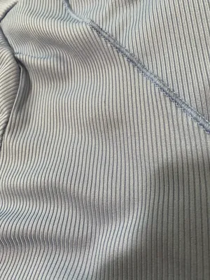 Crop top  thumbnail 2