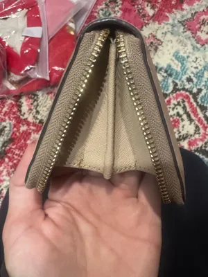 Tory Burch Two-Tone Leather Zip Wallet in Beige thumbnail 8