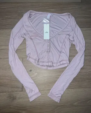 Urban Outfitters brand new button up long sleeve small with tags thumbnail 1
