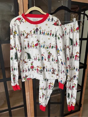 Pottery Barn Kids Dr. Seuss The Grinch Adult Organic Cotton Pajama Set Christmas thumbnail 1
