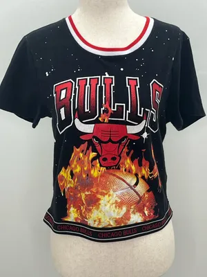 Chicago Bulls NBA Black Flame Basketball Graphic Women’s Crop Top Shirt Small thumbnail 2