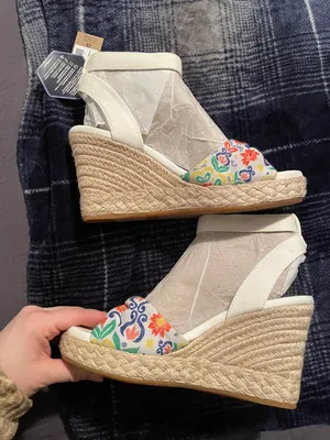 Toms Wedge Heels thumbnail 1