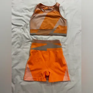 Orange and Beige Athletic Set Size XS thumbnail 2