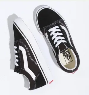 Vans Old Skool Shoes thumbnail 1