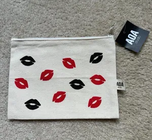 AOA Studio canvas cosmetic bag new Multiple thumbnail 1