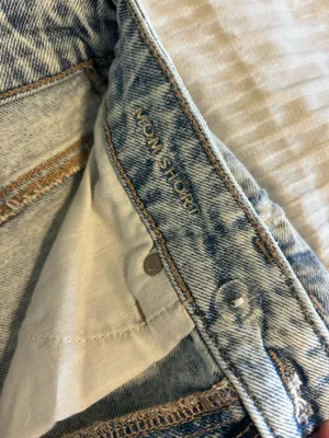 American Eagle Mom Shorts Denim thumbnail 3