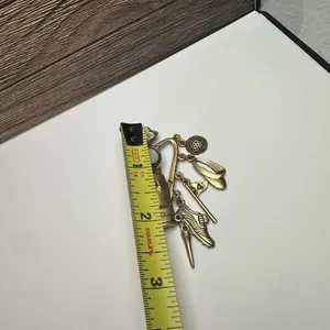 Golf Club Bag With Golfing Charms Brooch Pin Gold Tone thumbnail 2