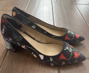 Black Floral Velvet Block Heel Ann Taylor Shoes size 6.5M thumbnail 1