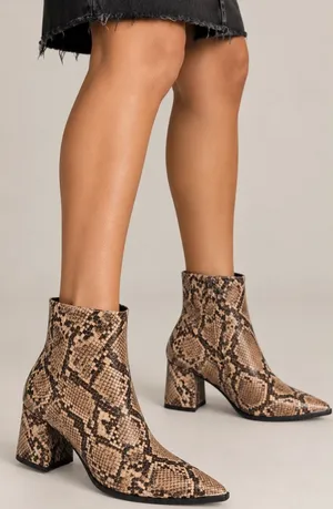Kenneth Cole Roanne Snakeskin Print Pointed Toe Block Heel Booties Brown 6.5 NEW thumbnail 1