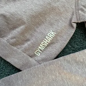 Gymshark Pink Heathered Adapt Marl Seamless Long Sleeve Fitted Crop Top Size Medium thumbnail 5