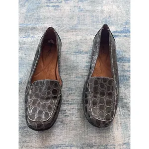 Natural Soul By Naturalizer Gray Faux Crocodile Fanna Loafer Womens 7.5 thumbnail 2