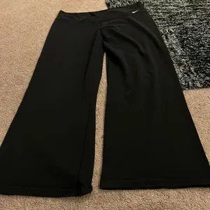 Nike large pants‎ thumbnail 2