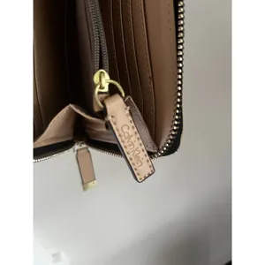 Calvin Klein Zip Up Wallet Brown Tan Gold Logo Preppy Classic Mature Everyday thumbnail 5