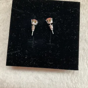 Rhinestone Pink Earring thumbnail 3