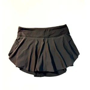 Lululemon Women’s Size 4 Black‎ Running Skort Built-In Shorts Pockets thumbnail 2