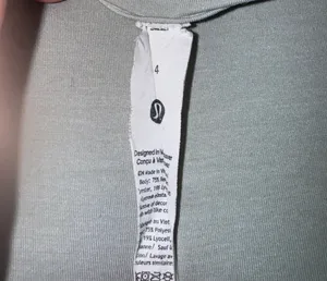 Lululemon shirt thumbnail 4