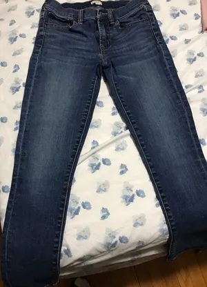 J crew women Skinny Leg Jeans Low Waist size 24/26 True Color Is Pic 10. thumbnail 1