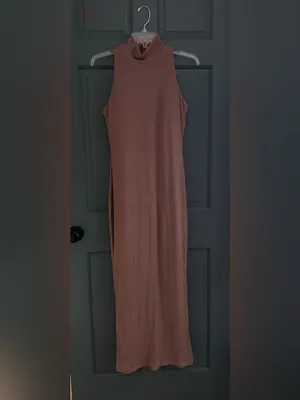 Sleeveless Ribbed Maxi Dress in Mocha Brown thumbnail 2