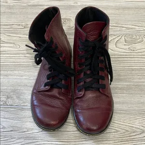 Dr. Martens Leyton Combat Boot thumbnail 2